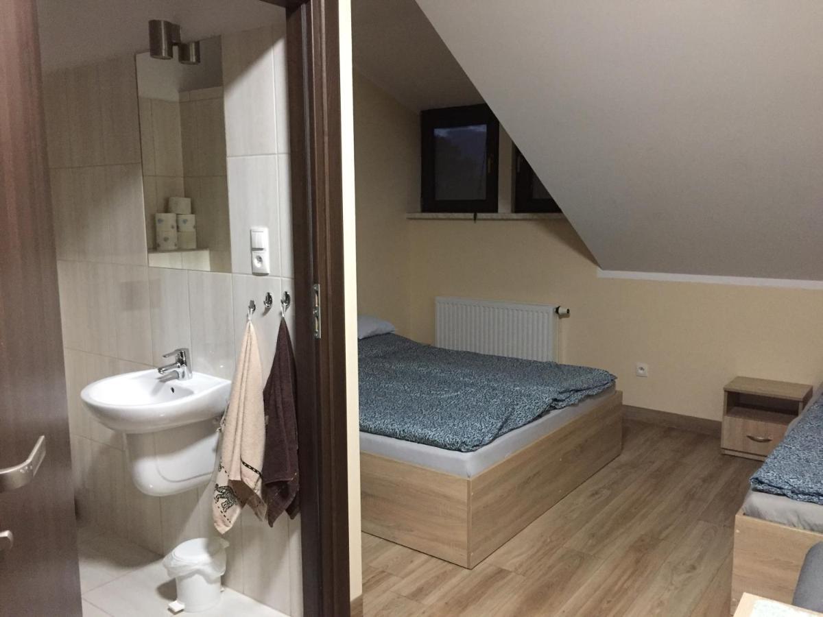 Pod Kotwica Bed & Breakfast Nowa Sol Exterior photo
